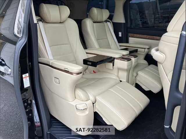 Toyota VELLFIRE 2016-01 386371-18
