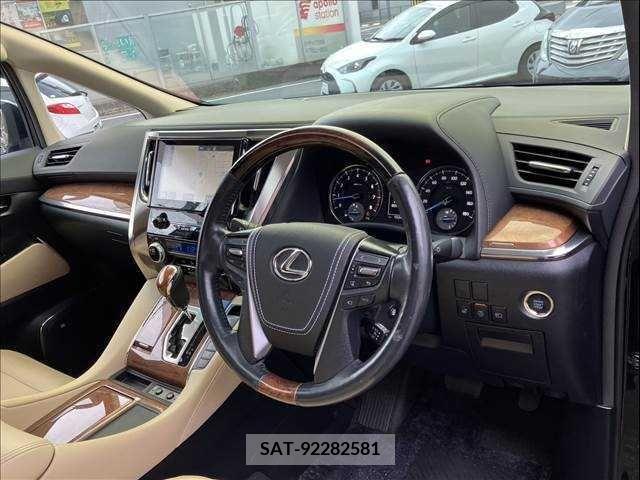 Toyota VELLFIRE 2016-01 386371-14