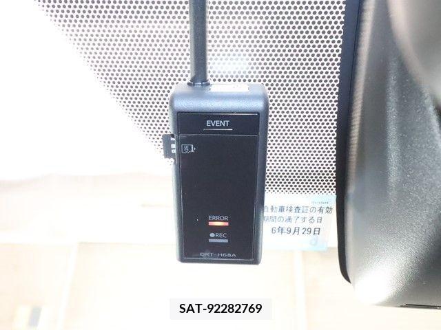 Toyota ESQUIRE 2019-09 321669-18