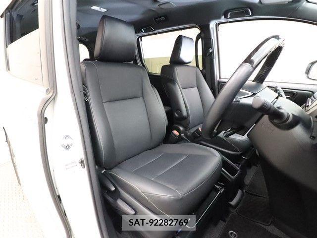 Toyota ESQUIRE 2019-09 321669-3