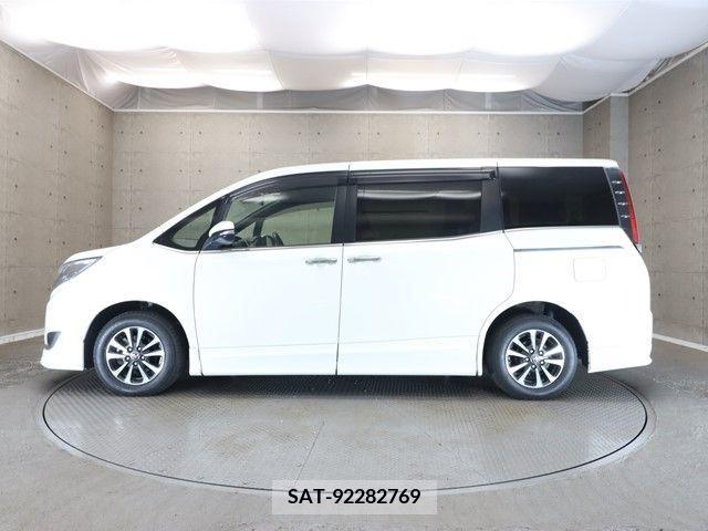 Toyota ESQUIRE 2019-09 321669-25