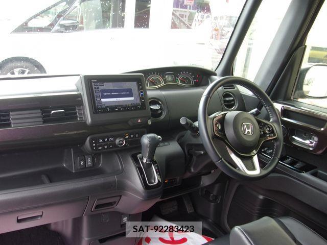 Honda N BOX CUSTOM 2019-11 325703-1