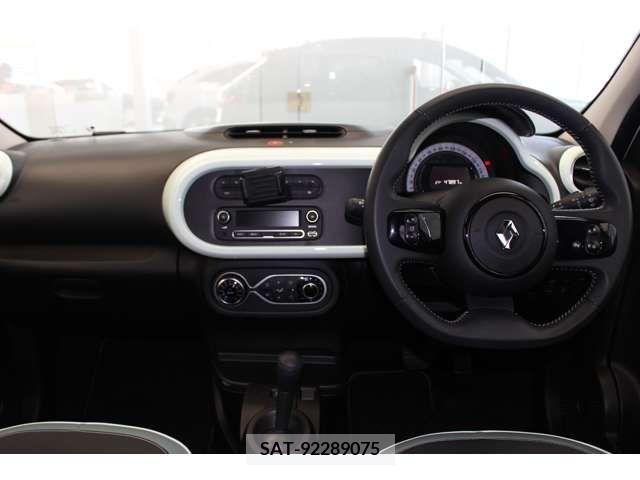 Renault TWINGO 2018-01 374394-8