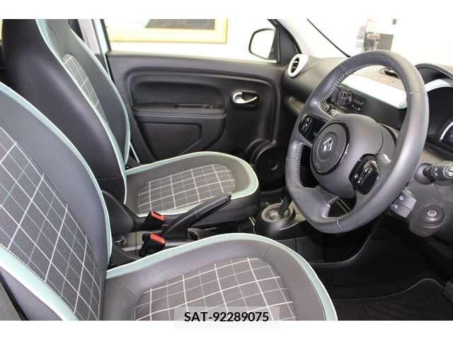 Renault TWINGO 2018-01 374394-10
