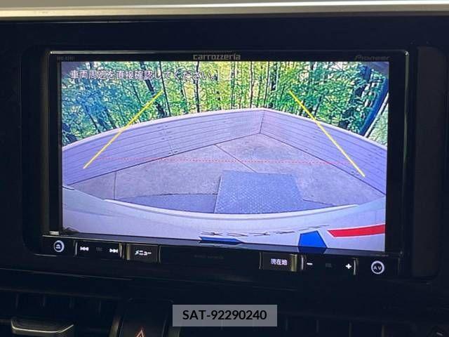 Toyota C-HR 2017-06 264052-6
