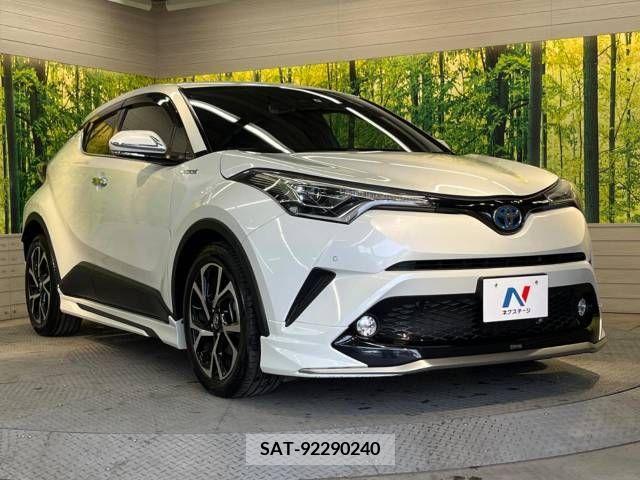 Toyota C-HR 2017-06 264052-16