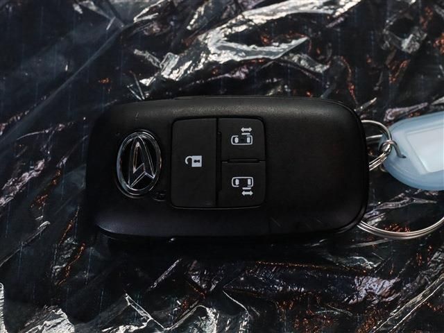 Daihatsu TANTO CUSTOM 2022-12 12523-15