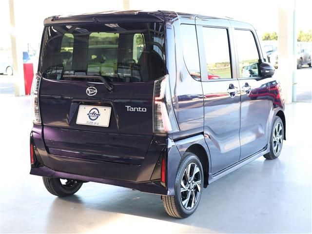 Daihatsu TANTO CUSTOM 2022-12 12523-3