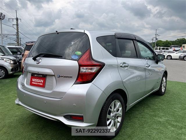Nissan NOTE 2019-03 392957-1