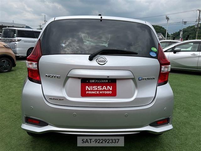 Nissan NOTE 2019-03 392957-23