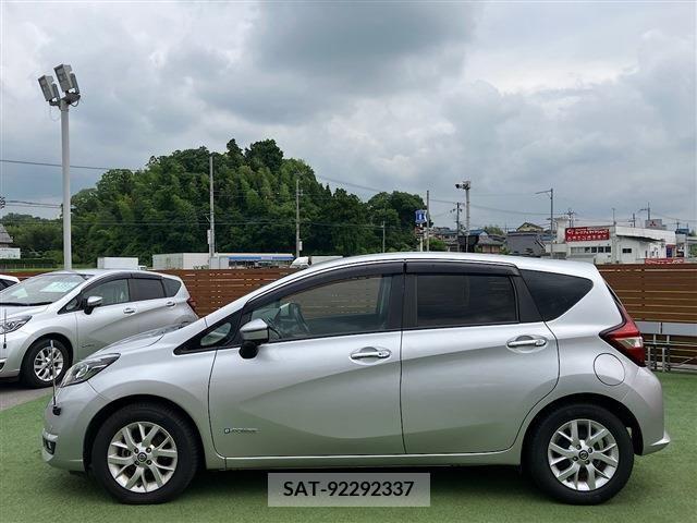 Nissan NOTE 2019-03 392957-20