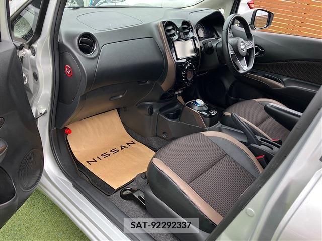 Nissan NOTE 2019-03 392957-28