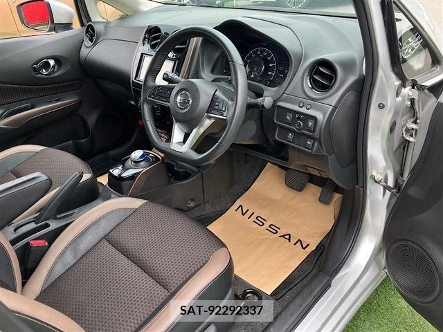 Nissan NOTE 2019-03 392957-6