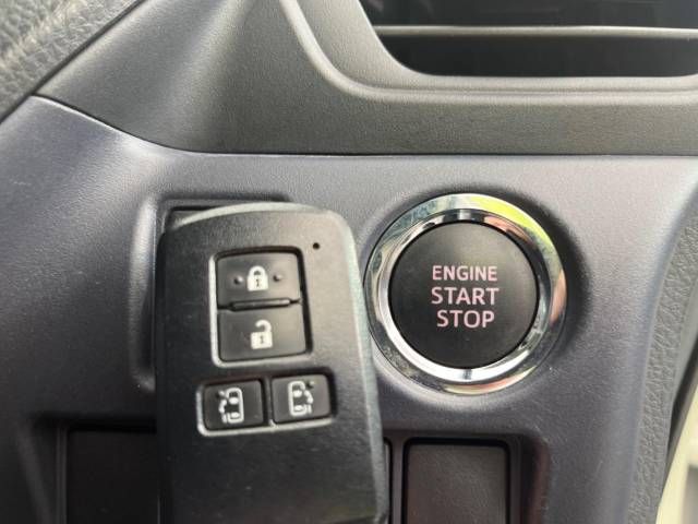 Toyota VOXY 2014-03 183912-5