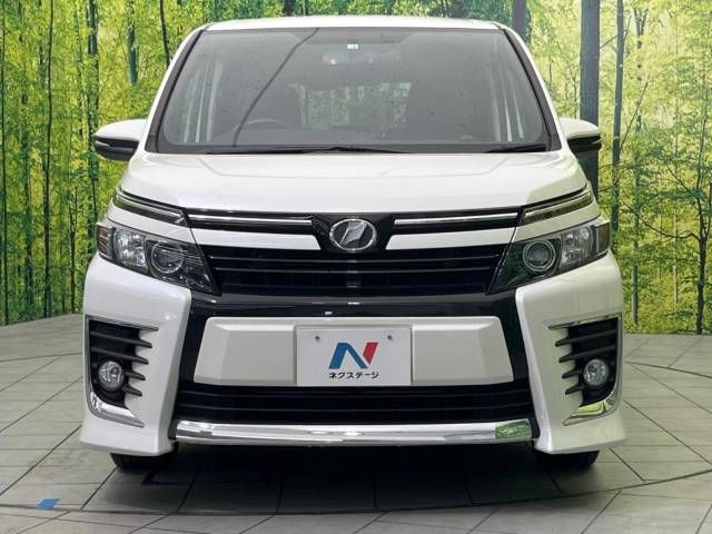 Toyota VOXY 2014-03 183912-15
