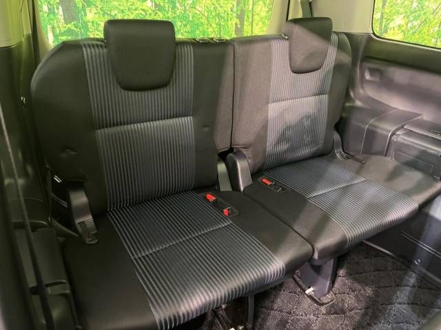 Toyota VOXY 2014-03 183912-10
