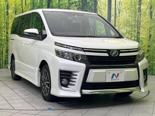 Toyota VOXY 2014-03 183912-17