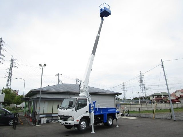 Hino DUTRO 2012-08 24074-10