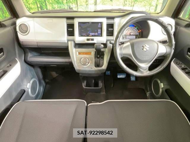 Suzuki HUSTLER 2015-08 328104-1