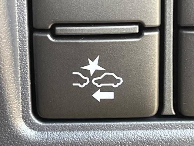Toyota VOXY 2016-03 184883-3