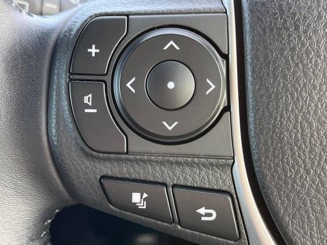 Toyota VOXY 2016-03 184883-7