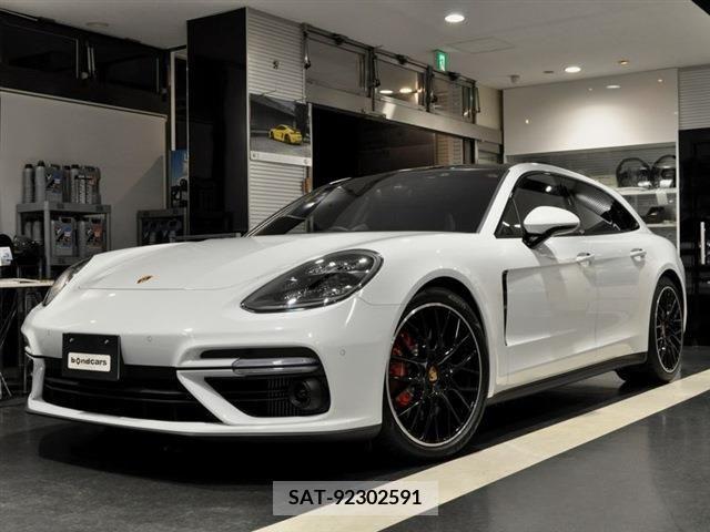 Porsche PANAMERA 2018-04 319948-0