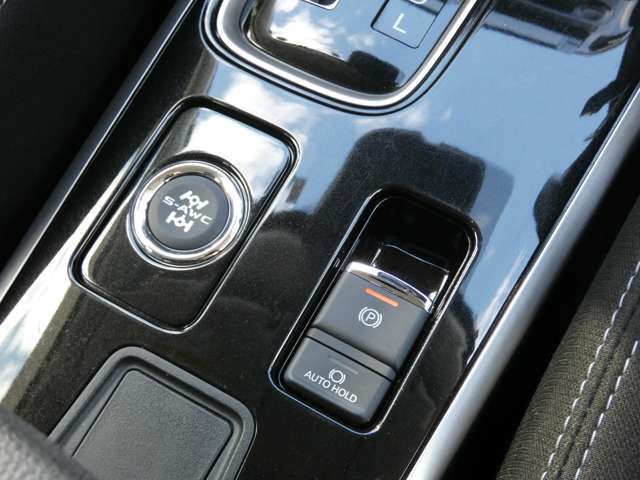 Mitsubishi OUTLANDER 2017-03 4527-12