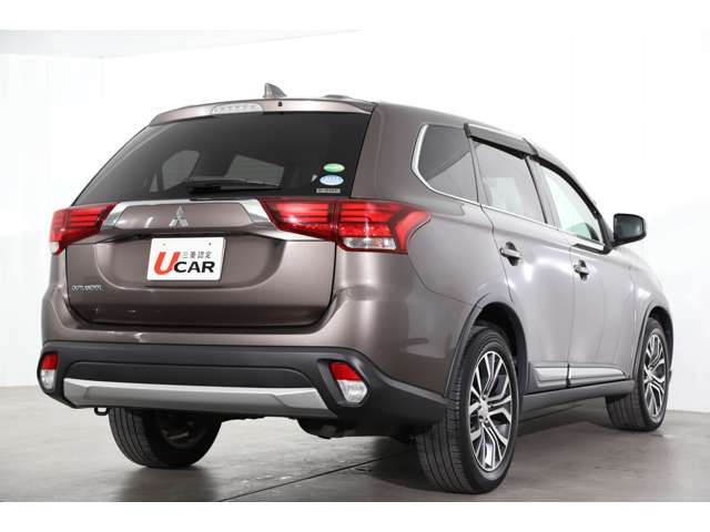 Mitsubishi OUTLANDER 2017-03 4527-19