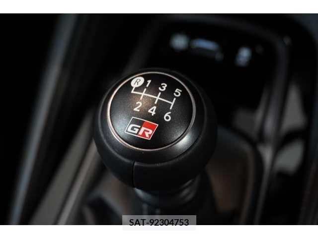 Toyota COROLLA 2023-06 207272-9