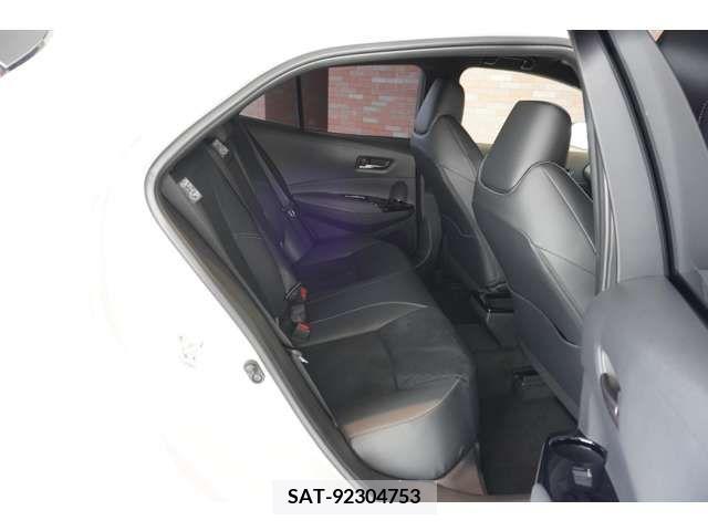Toyota COROLLA 2023-06 207272-6