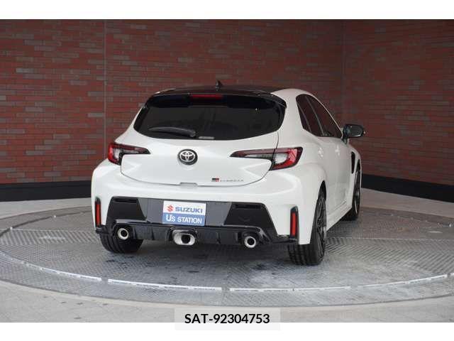 Toyota COROLLA 2023-06 207272-2