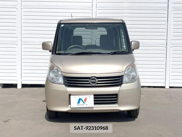 Nissan ROOX 2013-01 276195-11