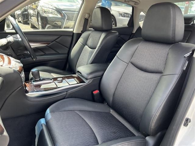 Nissan FUGA HYBRID 2012-03 15613-18