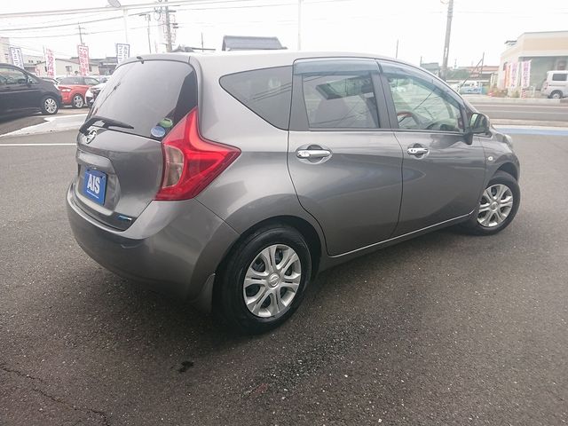 Nissan NOTE 2012-12 11535-1