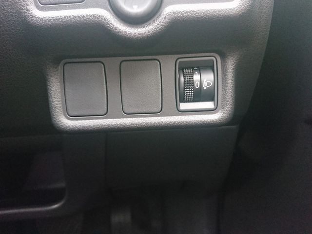 Nissan NOTE 2012-12 11535-12