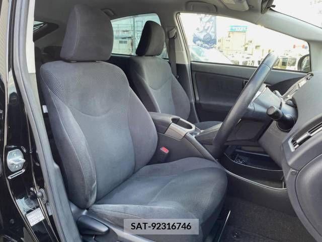Toyota PRIUS 2015-06 366663-10