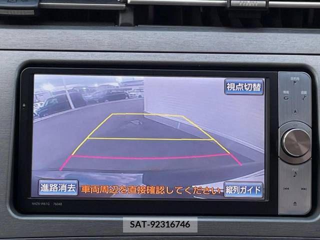 Toyota PRIUS 2015-06 366663-4