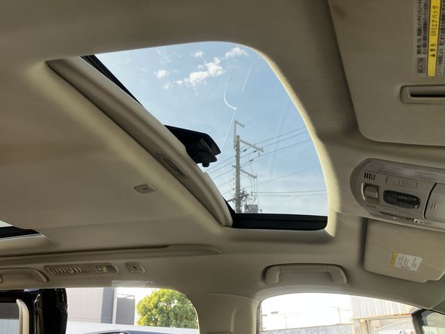 Toyota ALPHARD HYBRID 2013-10 184858-9