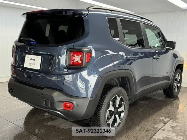 Jeep RENEGADE 2023-03 298884-17