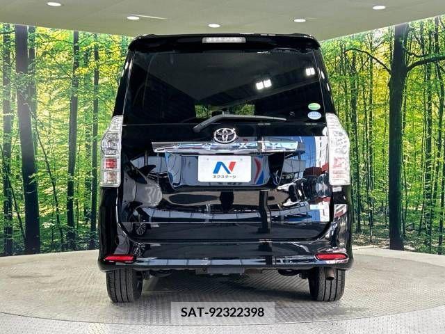 Toyota VOXY 2013-07 394961-16