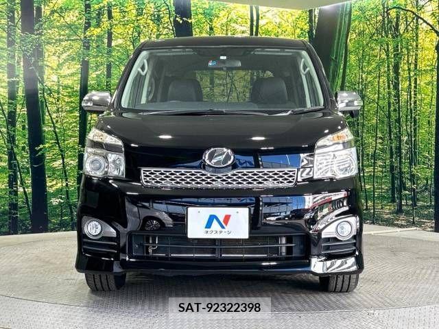 Toyota VOXY 2013-07 394961-15