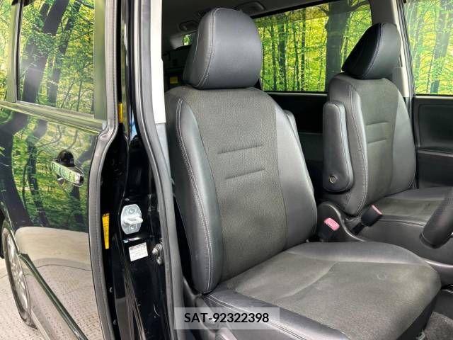 Toyota VOXY 2013-07 394961-8