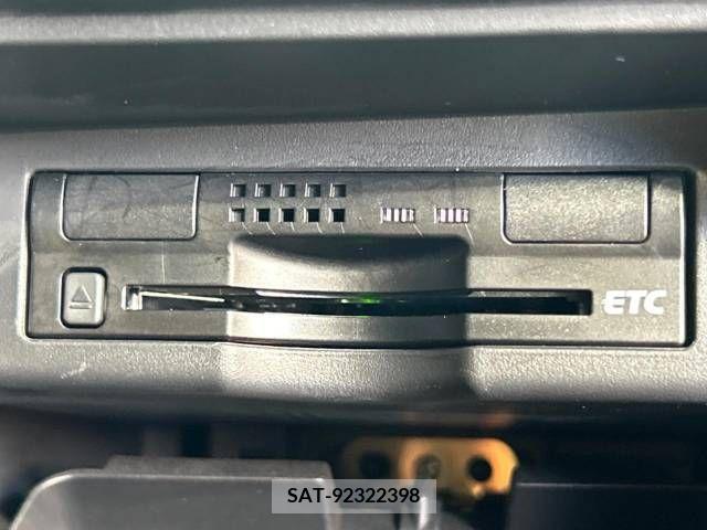 Toyota VOXY 2013-07 394961-7