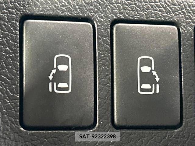 Toyota VOXY 2013-07 394961-4