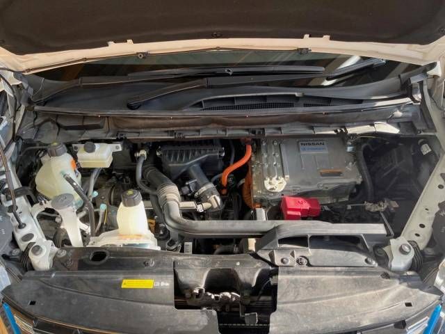 Nissan SERENA 2019-09 182392-17
