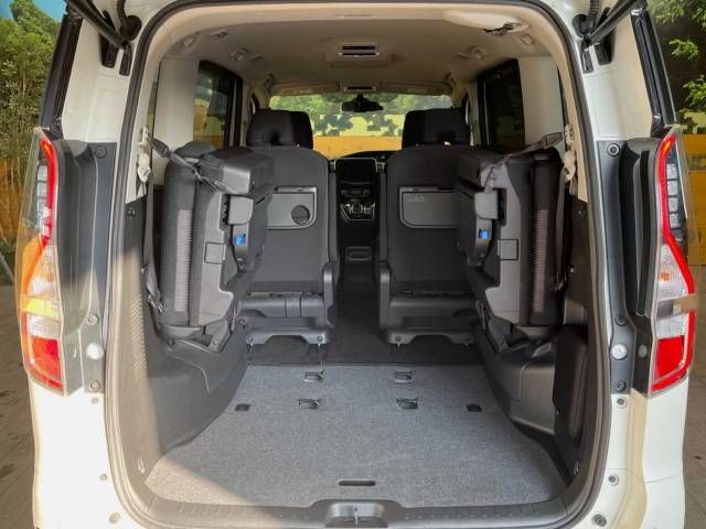 Nissan SERENA 2019-09 182392-12