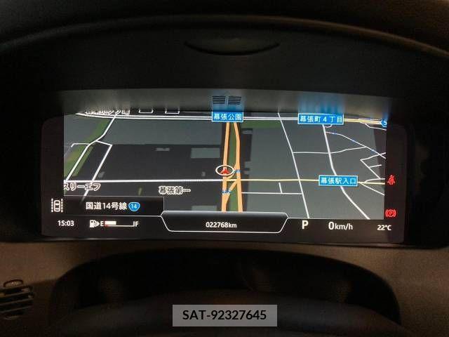 Jaguar F-PACE 2016-10 221447-4
