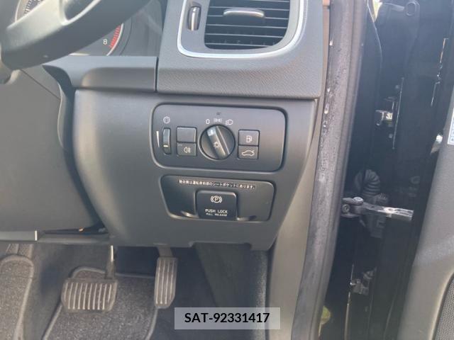 Volvo V60 2012-05 394902-11