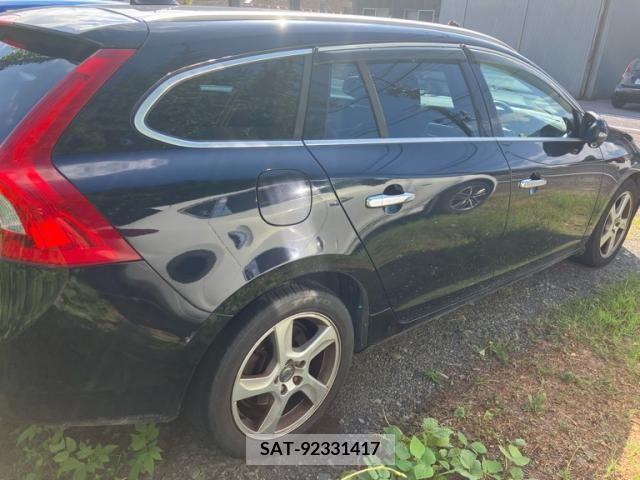Volvo V60 2012-05 394902-3