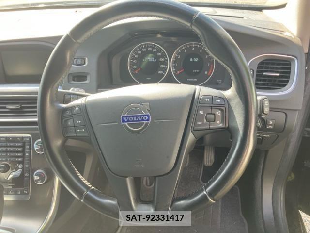 Volvo V60 2012-05 394902-10